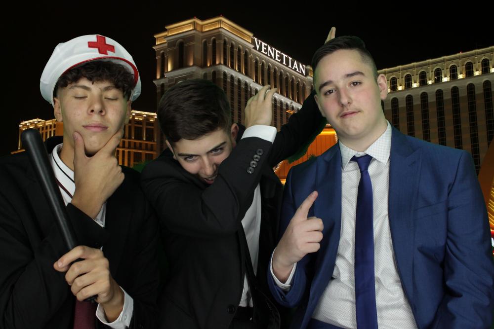 Christ School Prom | View more photos from the event at gallery.myphotoboothexperience.co.uk/u/MyPhotoBoothExperienceLtd/Christ-School-Prom